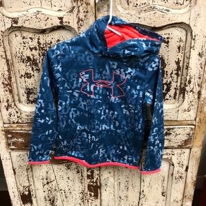 Youth M Under Armour Hoodie